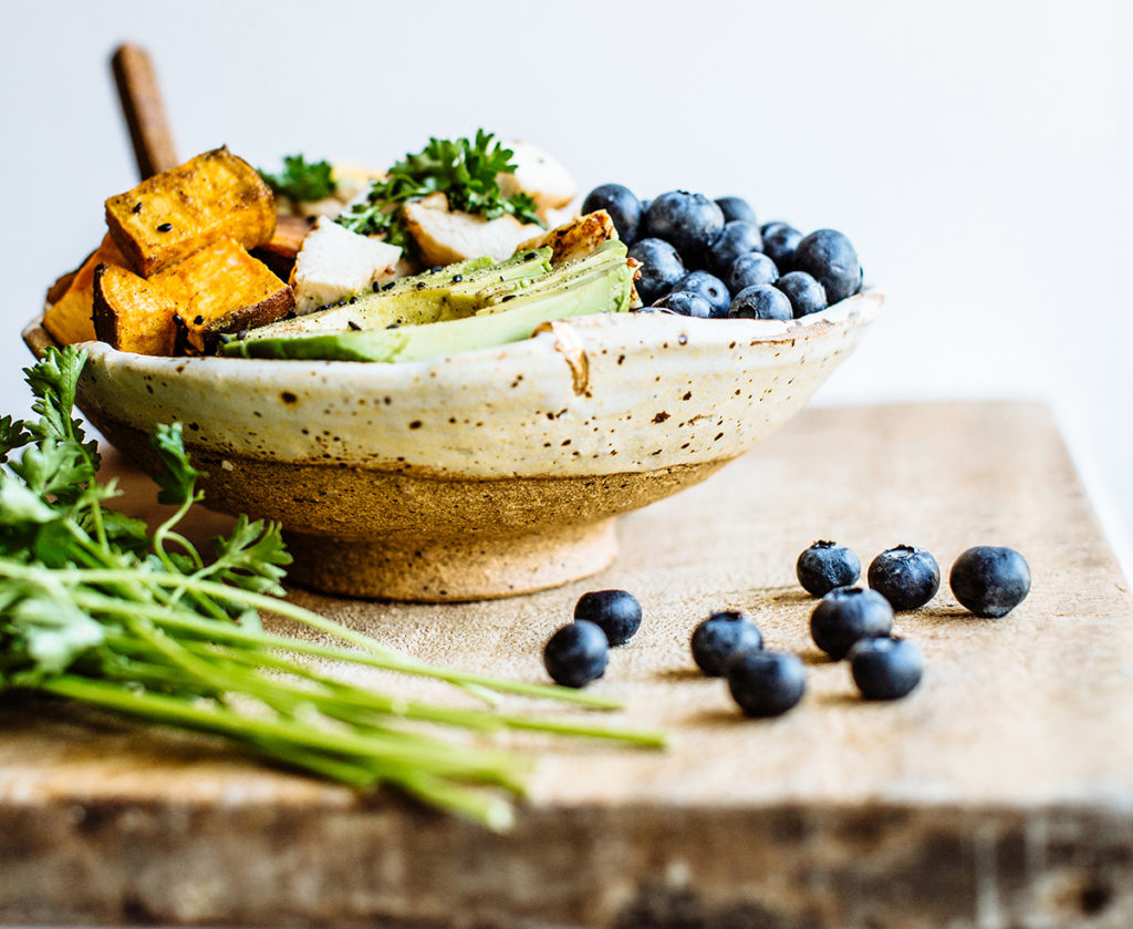 a photo of a bowl of healthy food